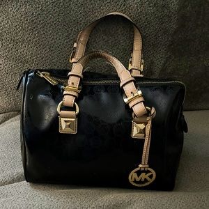 Michael kors satchel